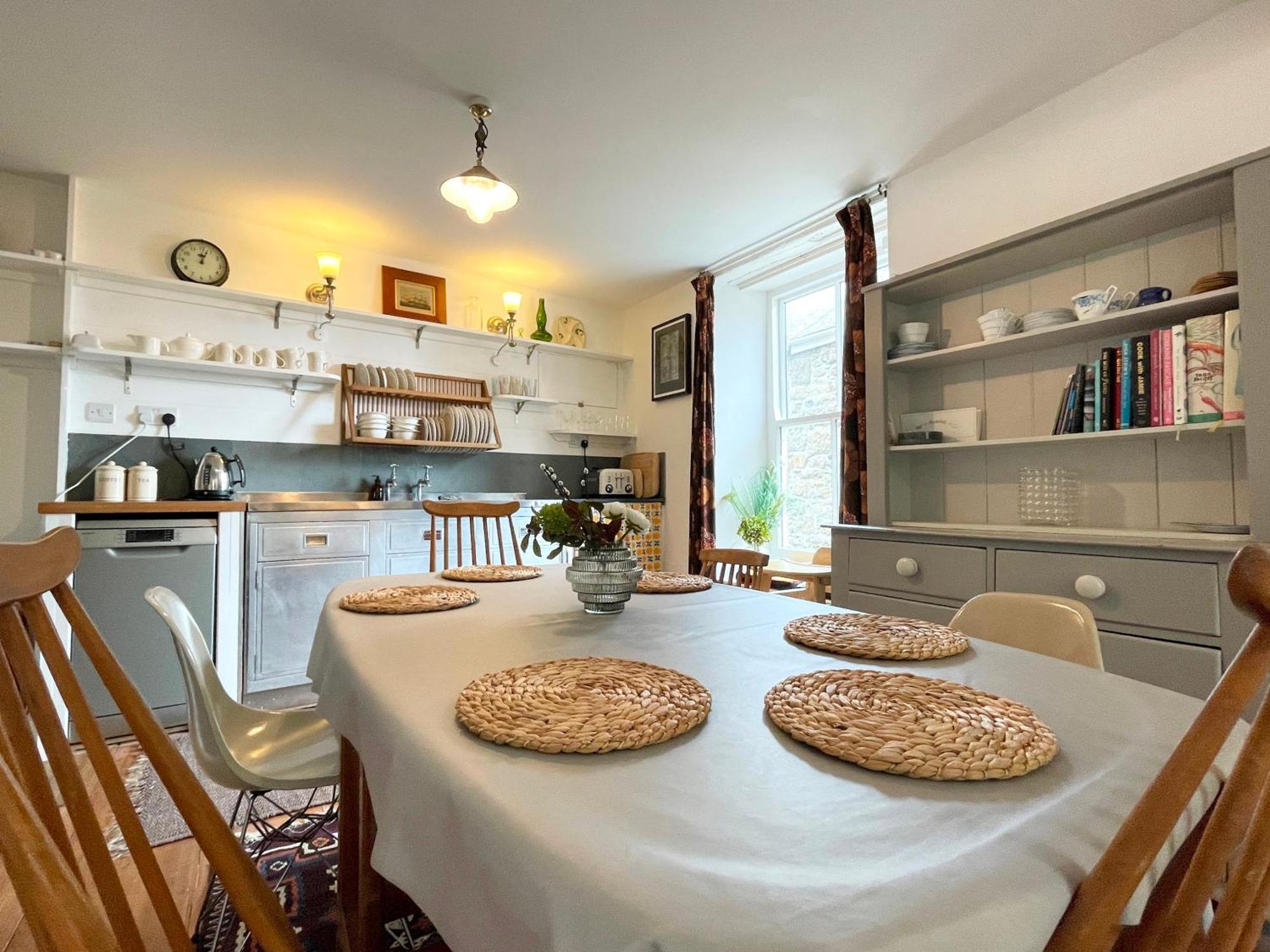 Janies Cottage~ Mousehole~Eclectic Interiors & Vintage Charm Ngoại thất bức ảnh