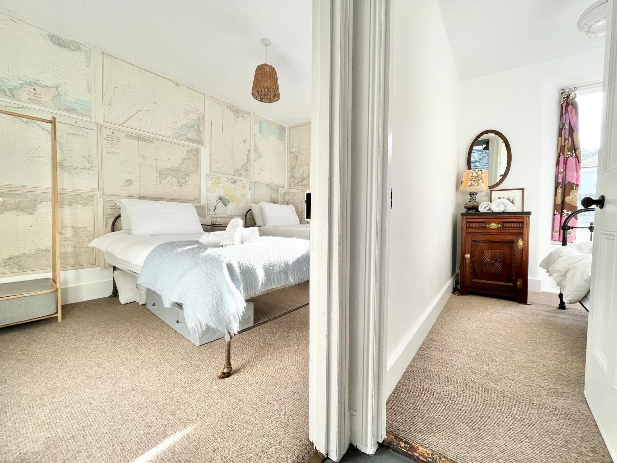 Janies Cottage~ Mousehole~Eclectic Interiors & Vintage Charm Ngoại thất bức ảnh